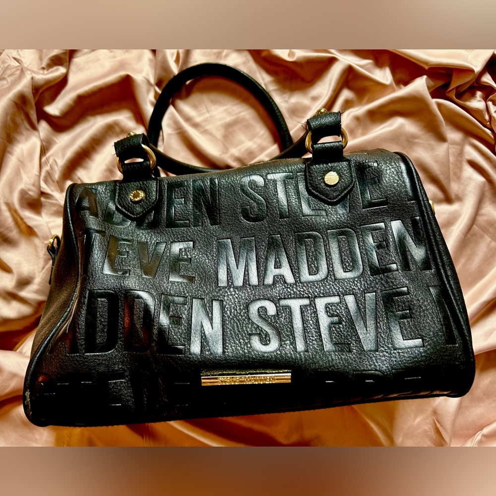Steve Madden bag- minimalist and chic